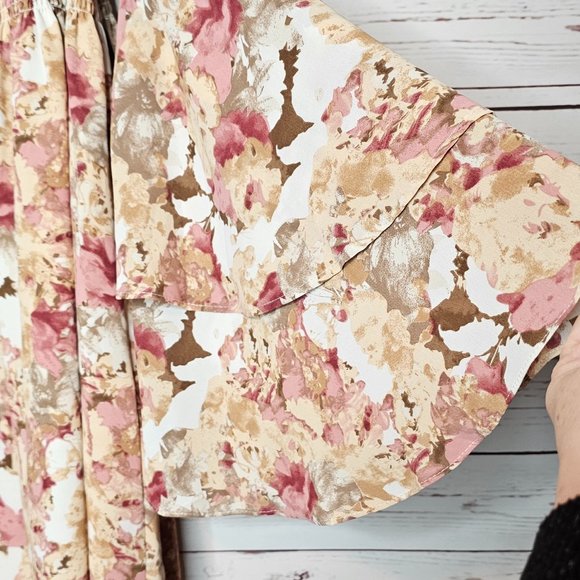 akaiv Off Shoulder Tiered Sleeve Floral Mini Dress - Picture 9 of 10